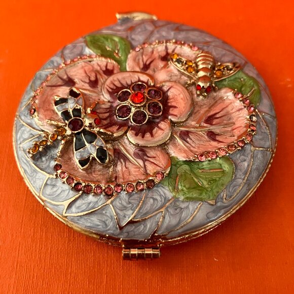 Vintage Enamel Compact: Jewelled Dragonfly & Bee, Double Mirror - Picture 3 of 9